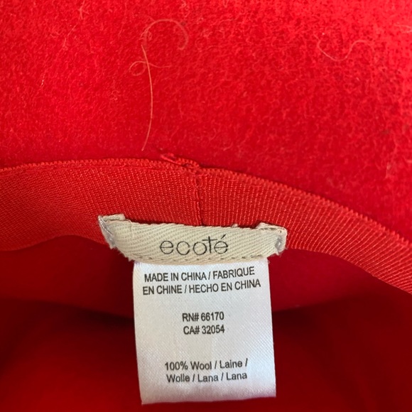 Hat - Picture 2 of 4